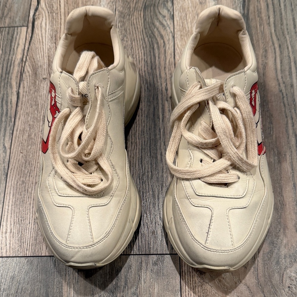 Gucci sneakers